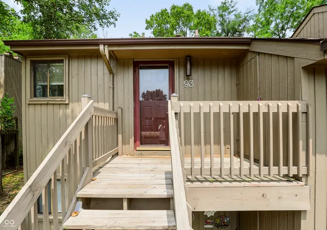 Photo 1 of Condo for sale at 93 Lookout Ridge Dr #24U, Columbus, IN 47201 | MLS# 22117411 | Listing updated on 2026-09-21