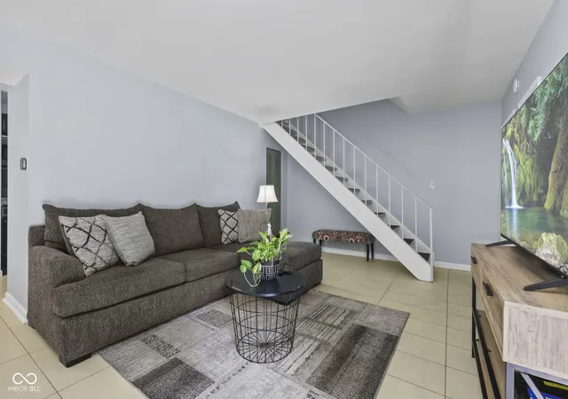 2nd image of 4632 London Dr, Indianapolis, IN 46254 | MLS# 22117429