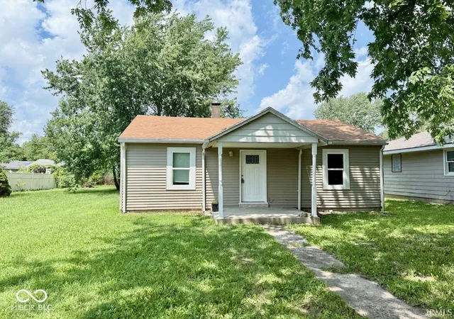1st image of 906 W 16th St, Muncie, IN 47302 | MLS# 22117431