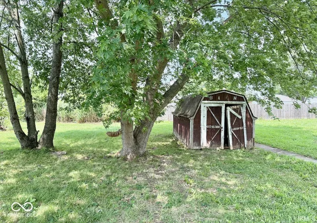 20th image of 906 W 16th St, Muncie, IN 47302 | MLS# 22117431
