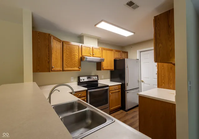 Photo 2 of Condo for sale at 4933 Opal Ridge Ln #208, Indianapolis, IN 46237 | MLS# 22117437 | Listing updated on 2026-09-30
