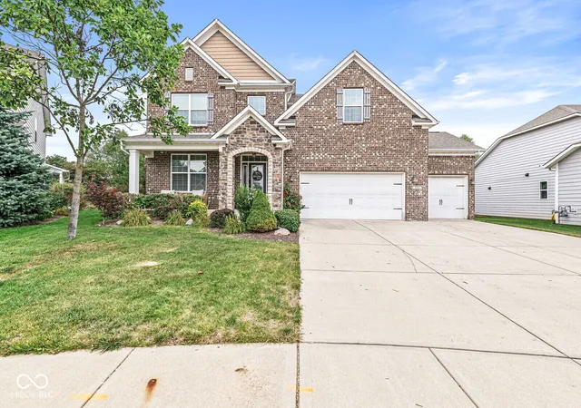 2nd image of 525 Amersham Ct, Avon, IN 46123 | MLS# 22117454