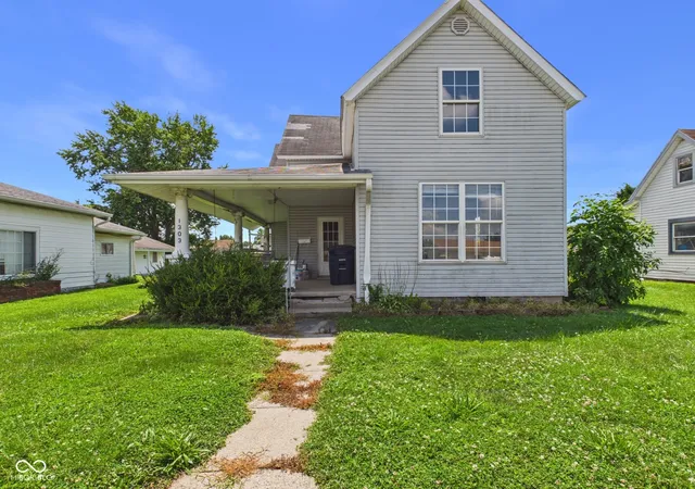 1st image of 1303 S F St, Elwood, IN 46036 | MLS# 22117457