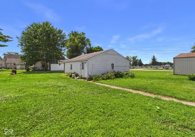 5th image of 1303 S F St, Elwood, IN 46036 | MLS# 22117457