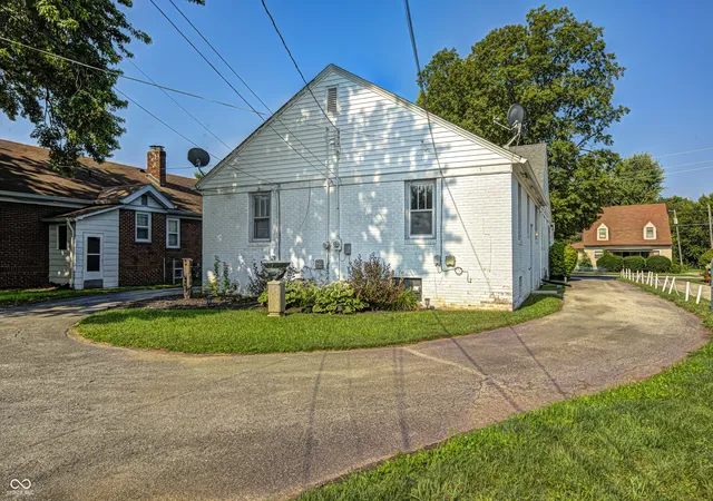 2nd image of 1309 1311 N Emerson Ave, Indianapolis, IN 46219 | MLS# 22117458
