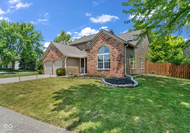 Photo 2 of Sale Pending at 11008 Limbach Cir, Indianapolis, IN 46236 | MLS# 22117464 | Listing updated on 2026-10-06