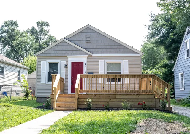 1st image of 4715 Rosslyn Ave, Indianapolis, IN 46205 | MLS# 22117472