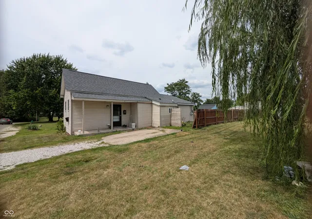 Photo 3 of Single family home for sale at 2226 Martha St, Indianapolis, IN 46221 | MLS# 22117473 | Listing updated on 2026-08-20