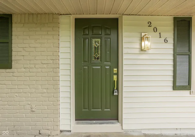4th image of 2016 W 75Th Pl, Indianapolis, IN 46260 | MLS# 22117481