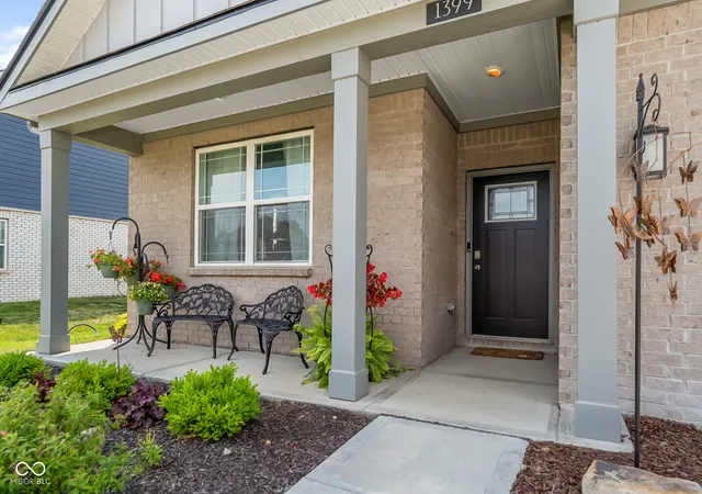 5th image of 1399 Foxtail Ln, Greenwood, IN 46143 | MLS# 22117493