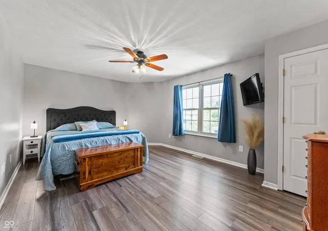 Photo 3 of Sale Pending at 3074 Sable Ridge Pl, Greenwood, IN 46142 | MLS# 22117508 | Listing updated on 2026-09-22