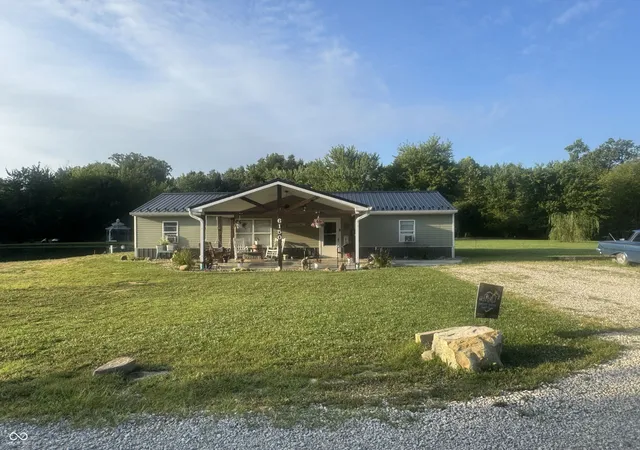 Photo 1 of Single family home for sale at 6150 Land Dr, Paragon, IN 46166 | MLS# 22117534 | Listing updated on 2026-08-12