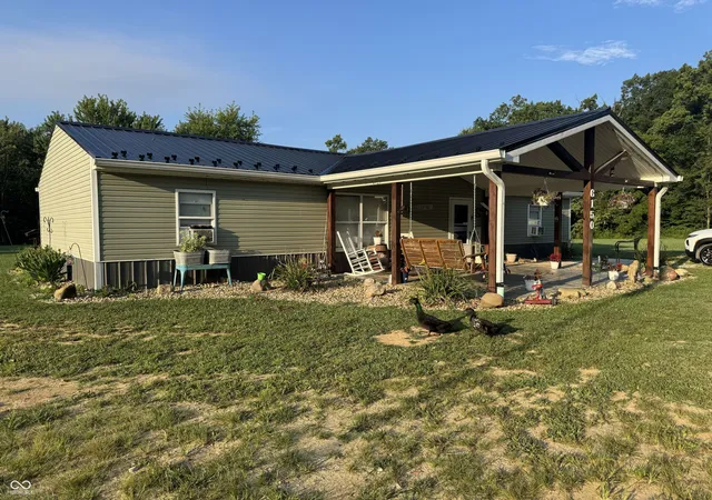 Photo 4 of Single family home for sale at 6150 Land Dr, Paragon, IN 46166 | MLS# 22117534 | Listing updated on 2026-08-12