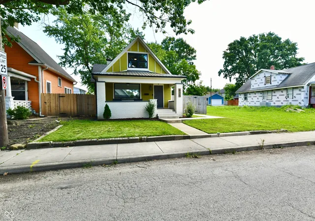 2nd image of 635 N Beville Ave, Indianapolis, IN 46201 | MLS# 22117539
