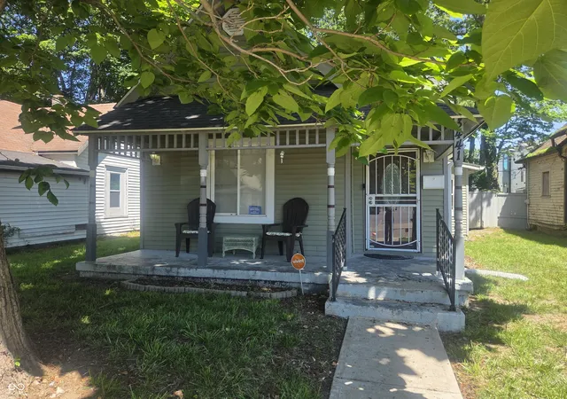 Photo 1 of Sale Pending at 3441 N Graceland Dr, Indianapolis, IN 46208 | MLS# 22117541 | Listing updated on 2026-09-03
