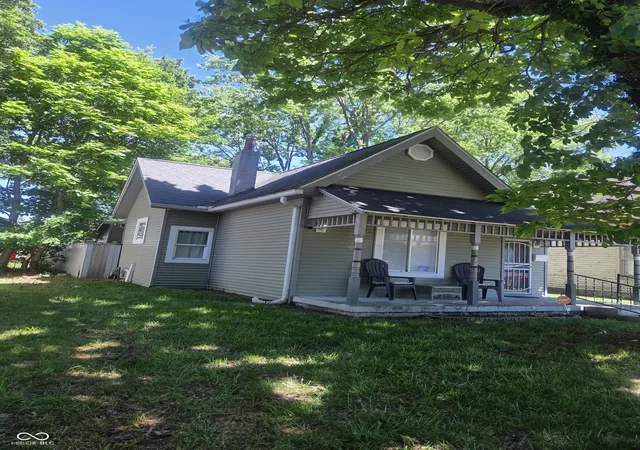 Photo 2 of Sale Pending at 3441 N Graceland Dr, Indianapolis, IN 46208 | MLS# 22117541 | Listing updated on 2026-09-03