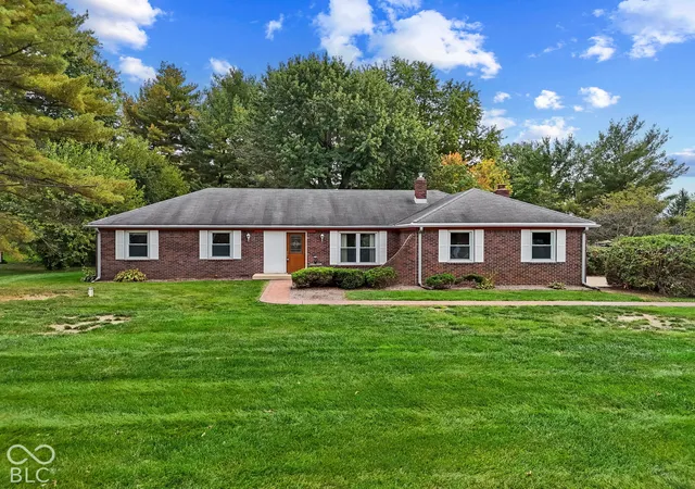 Photo 1 of Single family home for sale at 111 Abner Crk Pkwy, Avon, IN 46123 | MLS# 22117545 | Listing updated on 2026-10-17