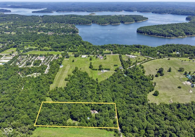 2nd image of 515 E Monroe Dam Rd, Bloomington, IN 47401 | MLS# 22117546