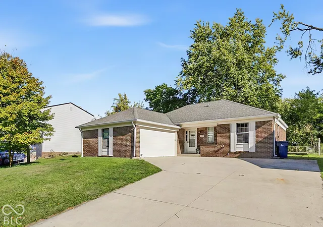 Photo 2 of Single family home for sale at 5509 Sleet Dr, Indianapolis, IN 46237 | MLS# 22117558 | Listing updated on 2026-10-11