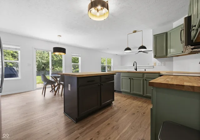 2nd image of 12623 Raiders Blvd, Fishers, IN 46037 | MLS# 22117572