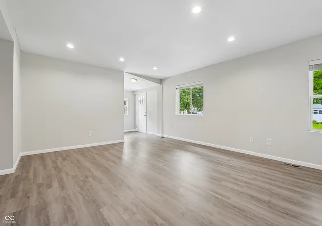 Photo 3 of Single family home for sale at 205 Washington St, Cicero, IN 46034 | MLS# 22117583 | Listing updated on 2026-09-13