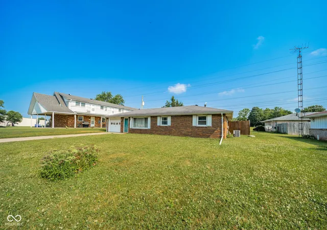 2nd image of 512 E County Road 300 S, New Castle, IN 47362 | MLS# 22117586
