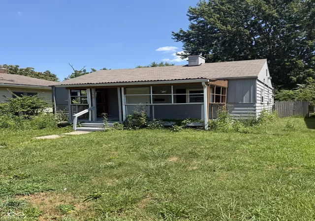 2nd image of 801 N Grant Ave, Indianapolis, IN 46201 | MLS# 22117595