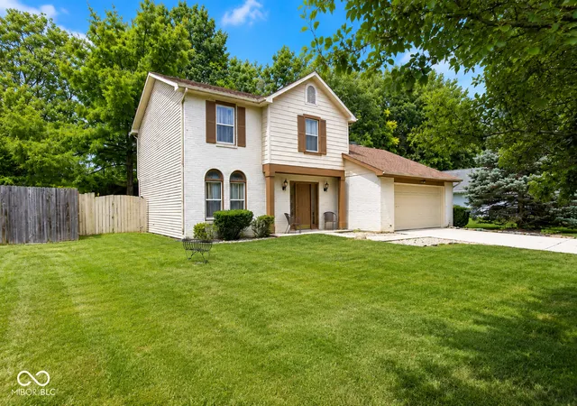 2nd image of 1639 Pele Pl, Indianapolis, IN 46214 | MLS# 22117604