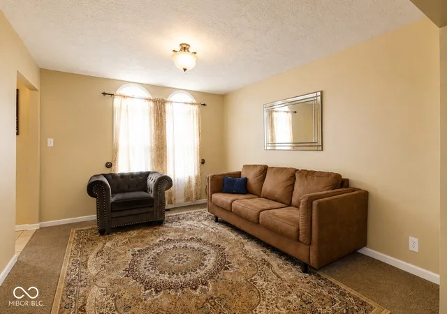 4th image of 1639 Pele Pl, Indianapolis, IN 46214 | MLS# 22117604