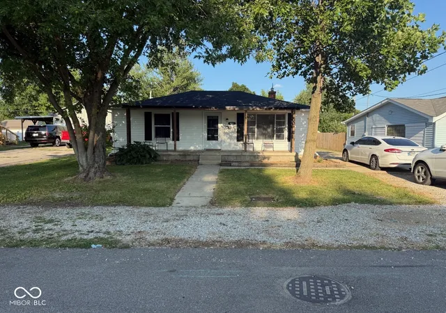 2nd image of 421 Union St, Hope, IN 47246 | MLS# 22117610
