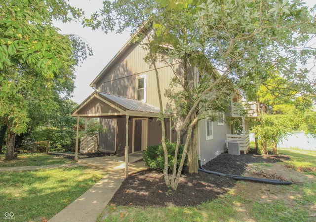 2nd image of 1370 Blossom Ct, North Vernon, IN 47265 | MLS# 22117629