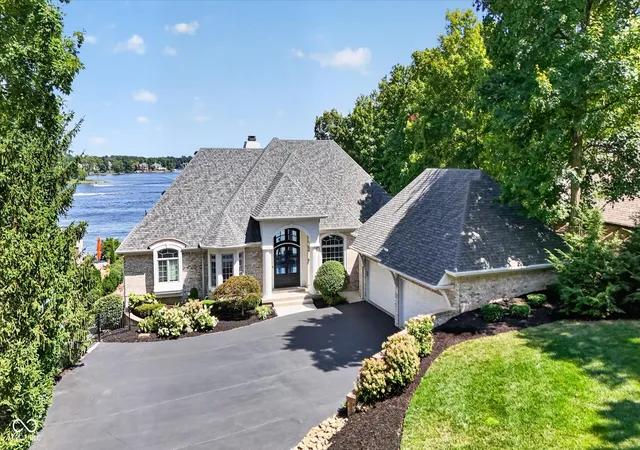 2nd image of 8811 Spinnaker Ct, Indianapolis, IN 46256 | MLS# 22117652
