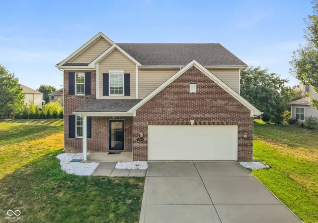 1st image of 1760 Cumbria Dr, Avon, IN 46123 | MLS# 22117656