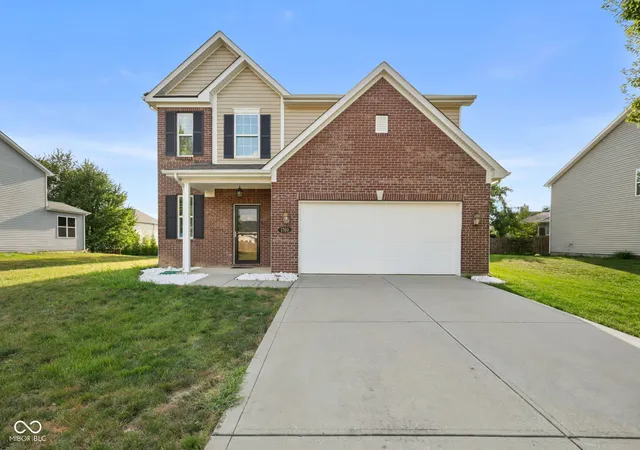 2nd image of 1760 Cumbria Dr, Avon, IN 46123 | MLS# 22117656