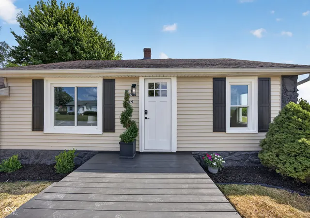 Photo 4 of Sale Pending at 609 Harrah, Worthington, IN 47471 | MLS# 22117659 | Listing updated on 2026-08-22