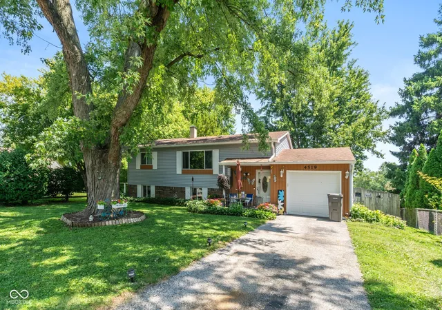 Photo 1 of Sale Pending at 4519 Rainbow Ct, Indianapolis, IN 46221 | MLS# 22117661 | Listing updated on 2026-09-08