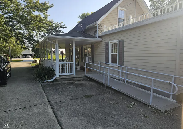 Photo 4 of Single family home for sale at 2163 E 1700 Road N, Summitville, IN 46070 | MLS# 22117662 | Listing updated on 2026-09-05