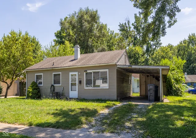 1st image of 4035 Kalmar Dr, Indianapolis, IN 46222 | MLS# 22117682