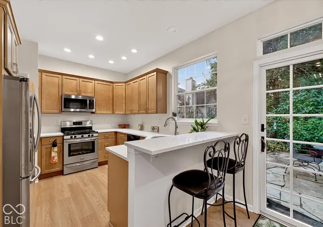 Photo 3 of Single family home for sale at 631 Burr Oak Dr, Carmel, IN 46032 | MLS# 22117689 | Listing updated on 2026-10-07