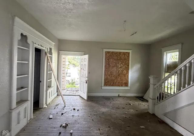 2nd image of 640 N Gray St, Indianapolis, IN 46201 | MLS# 22117700