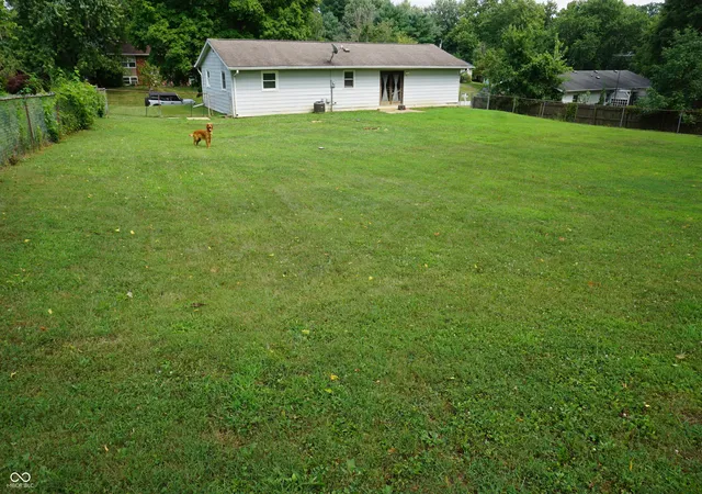 Photo 3 of Sale Pending at 4333 N Brookwood Dr, Bloomington, IN 47404 | MLS# 22117713 | Listing updated on 2026-09-23