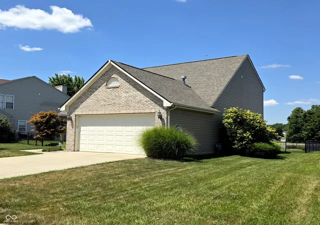 3rd image of 5230 Twin Bridge Blvd, Indianapolis, IN 46239 | MLS# 22117718
