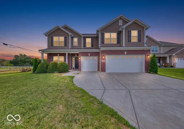 2nd image of 1986 Devonshire Ave, Avon, IN 46123 | MLS# 22117720