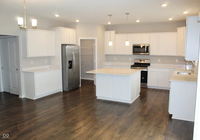 Photo 3 of Single family home for sale at 2360 Oakmont Dr, Plainfield, IN 46168 | MLS# 22117725 | Listing updated on 2026-08-07