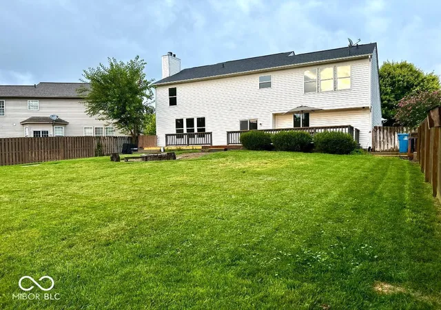 Photo 3 of Single family home for sale at 11842 Wedgeport Ln, Fishers, IN 46037 | MLS# 22117733 | Listing updated on 2026-08-30