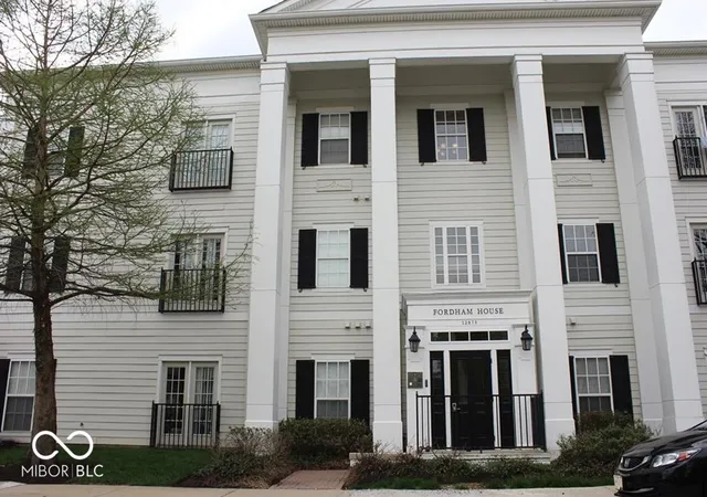 2nd image of 12873 Tradd St #3A, Carmel, IN 46032 | MLS# 22117744