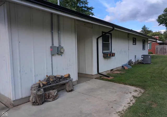2nd image of 2791 Woodlawn Dr, Anderson, IN 46013 | MLS# 22117748