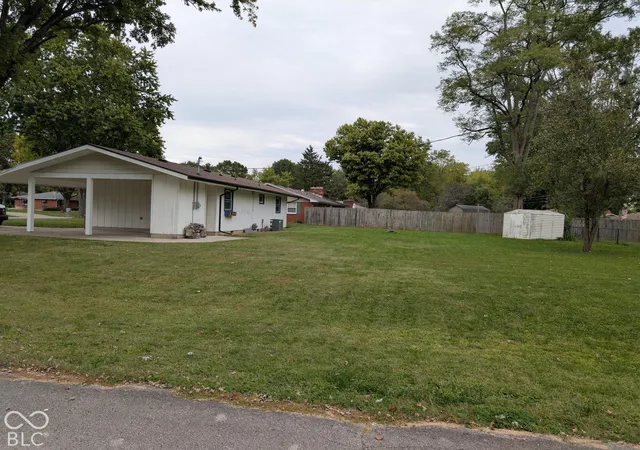 Photo 3 of Sale Pending at 2791 Woodlawn Dr, Anderson, IN 46013 | MLS# 22117748 | Listing updated on 2026-10-27