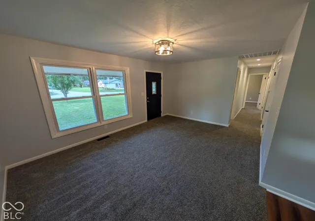 Photo 4 of Single family home for sale at 2791 Woodlawn Dr, Anderson, IN 46013 | MLS# 22117748 | Listing updated on 2026-10-08