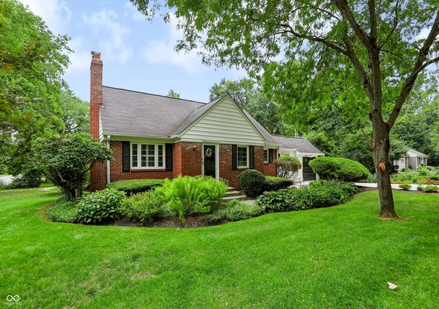 Photo 2 of Single family home for sale at 6777 Washington Blvd W, Indianapolis, IN 46220 | MLS# 22117751 | Listing updated on 2026-09-30